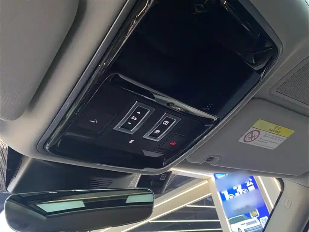 Land Rover Range Rover 2021 — фото 16