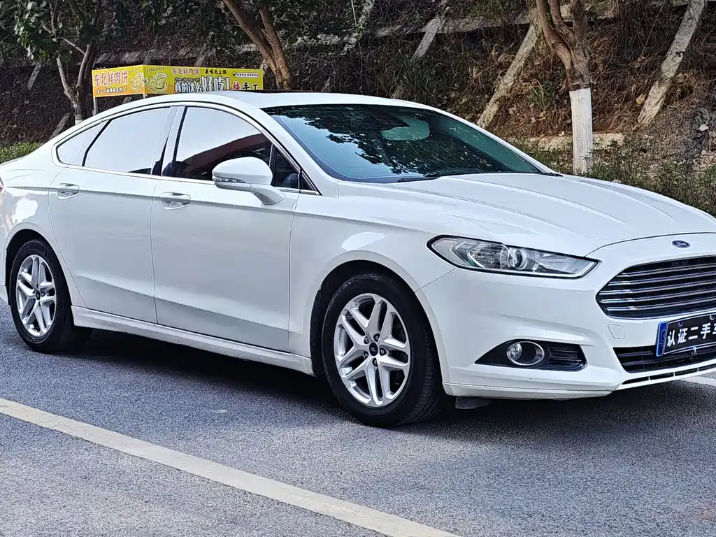 Ford Mondeo 2016 — фото 8