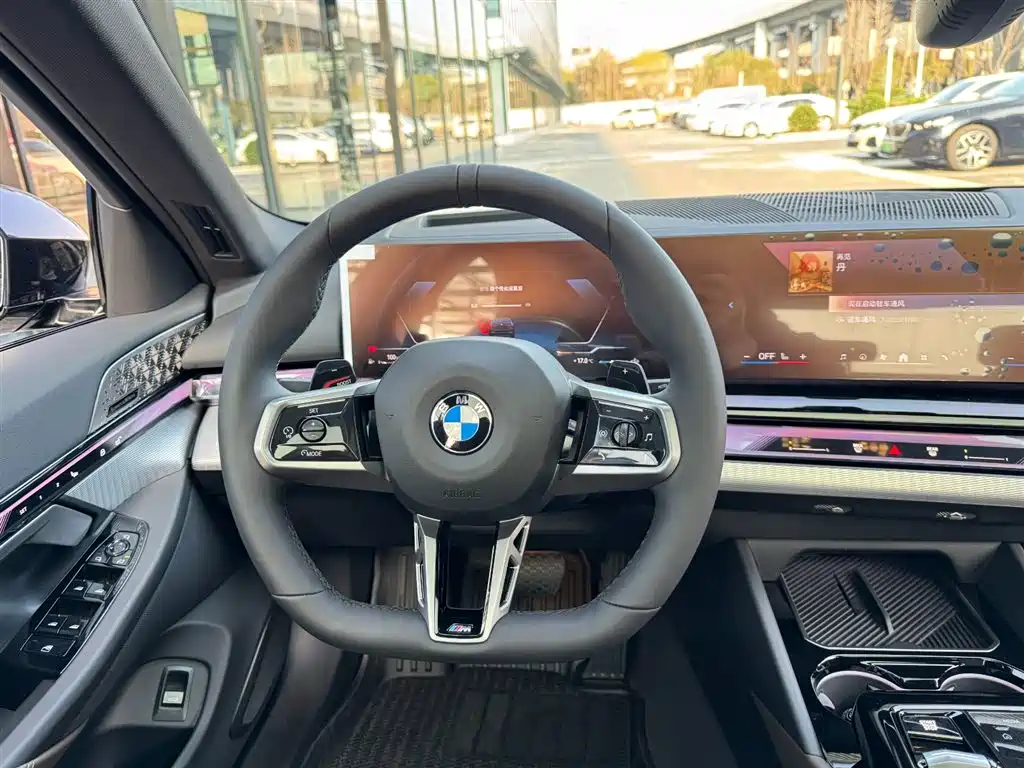BMW 5 Series 2026 — фото 10
