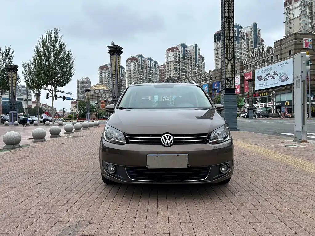 Volkswagen Touran 2012