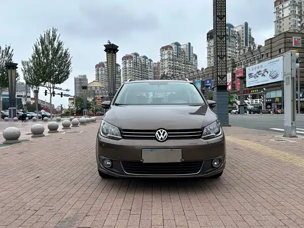 Volkswagen Touran 2012