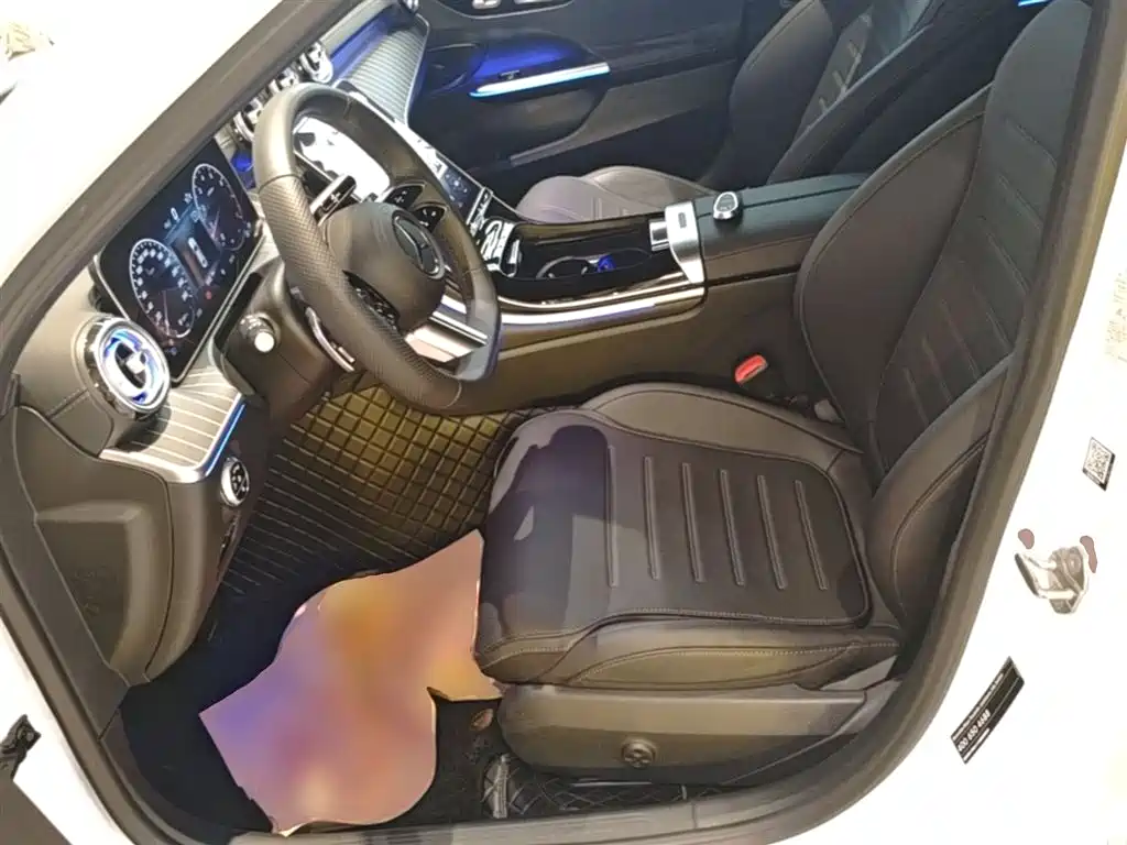 Mercedes-Benz C-Class 2023 — фото 14