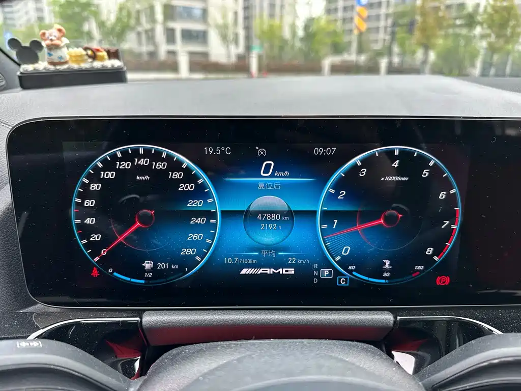Mercedes-Benz GLA AMG 2021 — фото 15