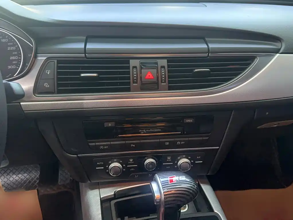 Audi A6L 2015