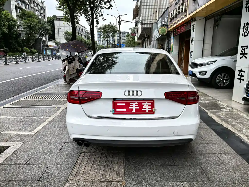 Audi A4L 2014