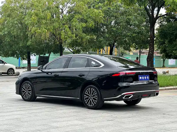 Geely Emgrand 2026