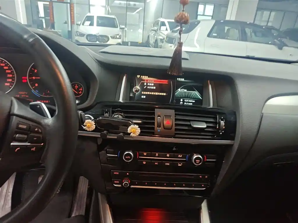 BMW X4 2016 — фото 13