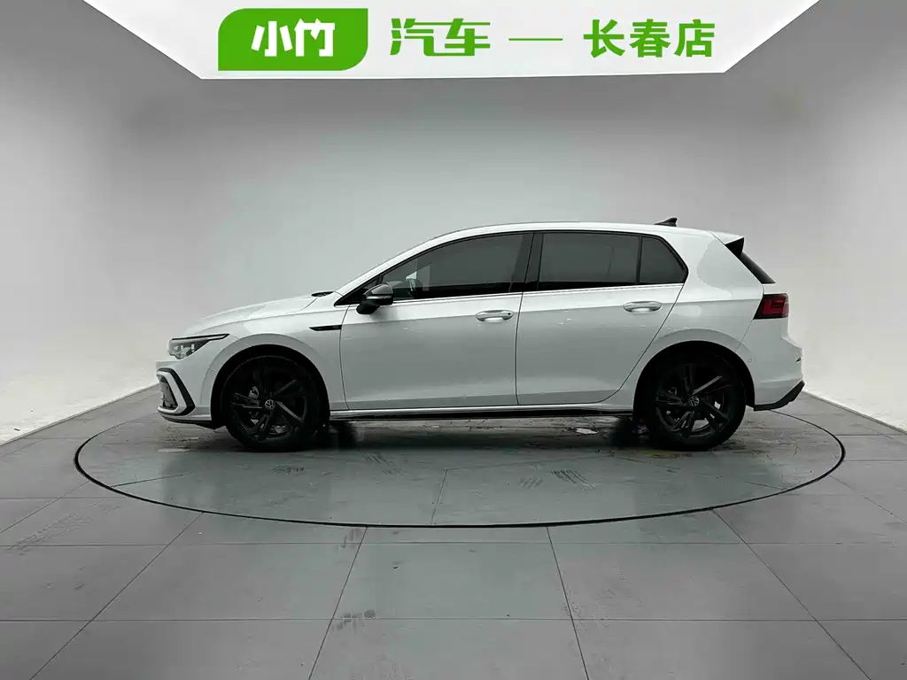 Volkswagen Golf 2022