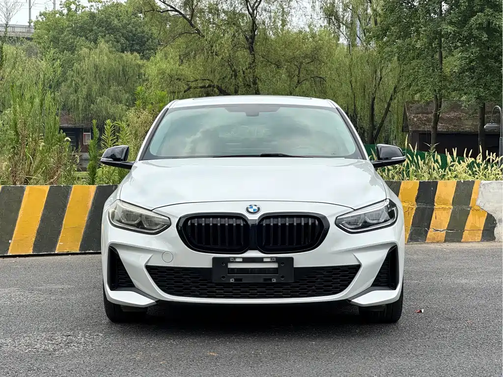 BMW 1 Series 2022