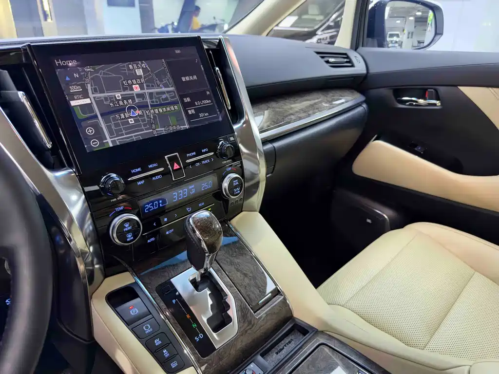 Toyota Wilfa 2022 — фото 14