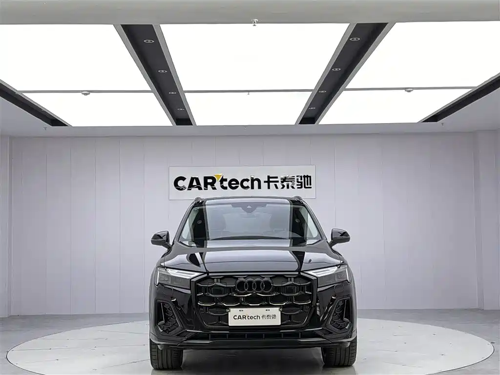 Audi Q7 2025 — фото 3