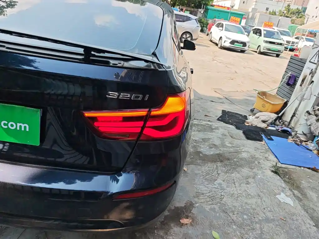 BMW 3 Series GT 2018 — фото 24