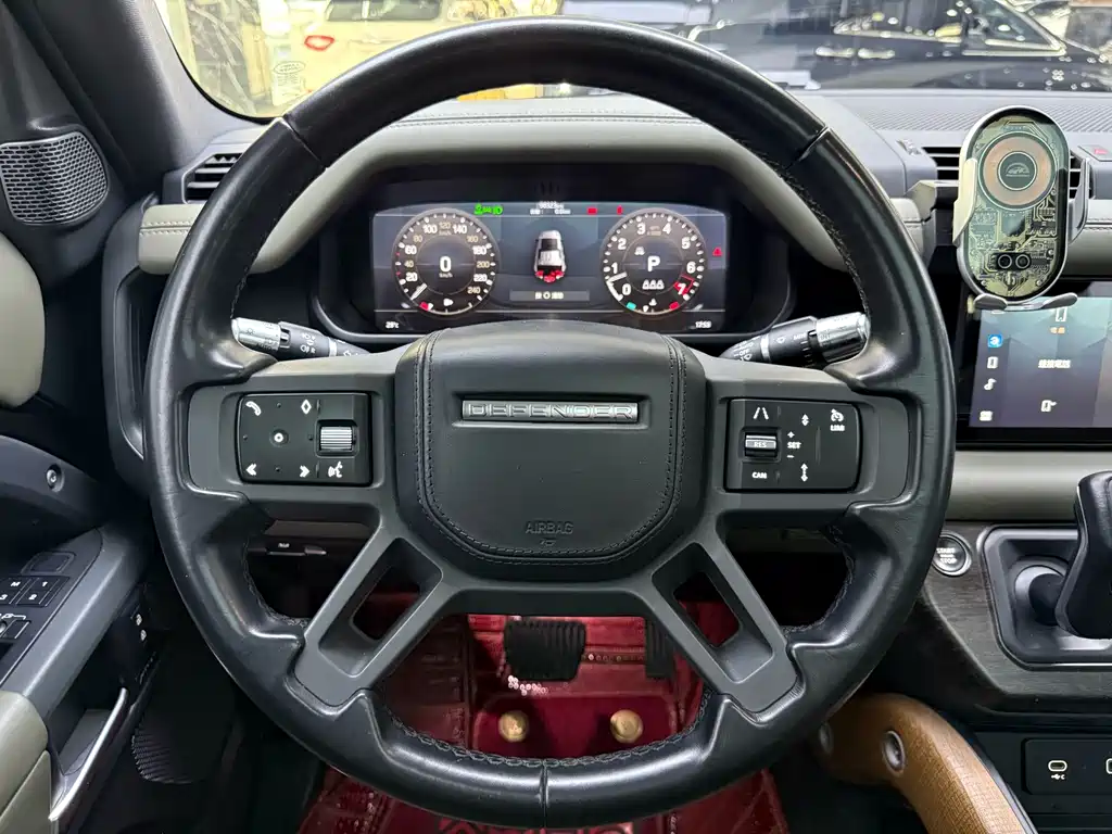 Land Rover Defender 2021 — фото 9