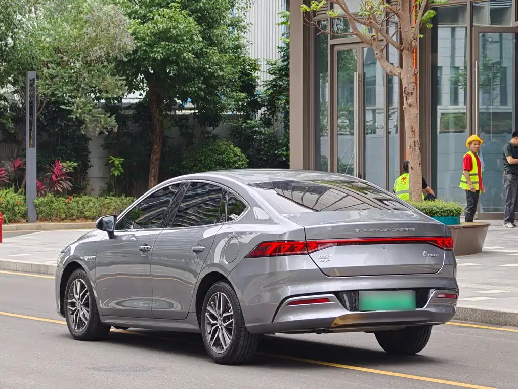 BYD Qin PLUS 2022 — фото 12