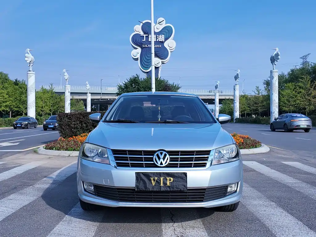 Volkswagen Lavida 2013