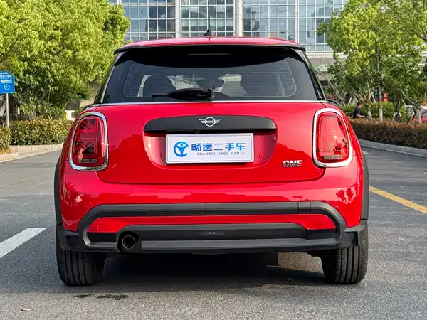 MINI MINI 2022