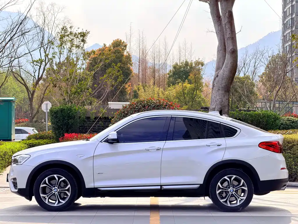 BMW X4 2016 — фото 18
