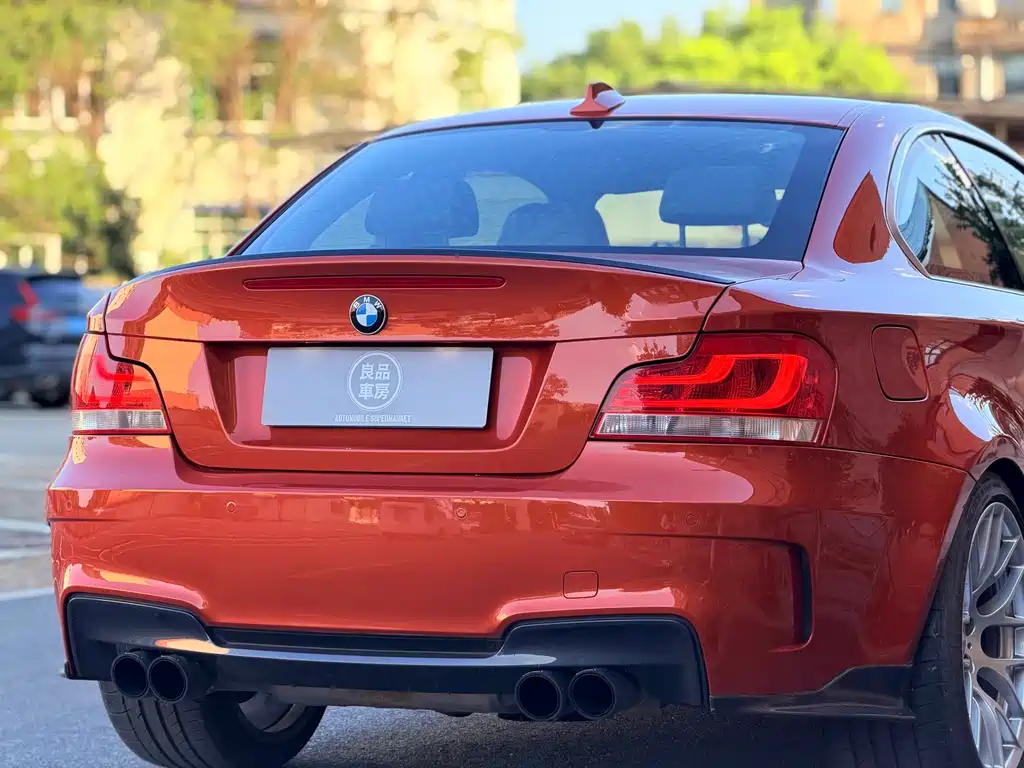 BMW 1 Series M 2012 — фото 19