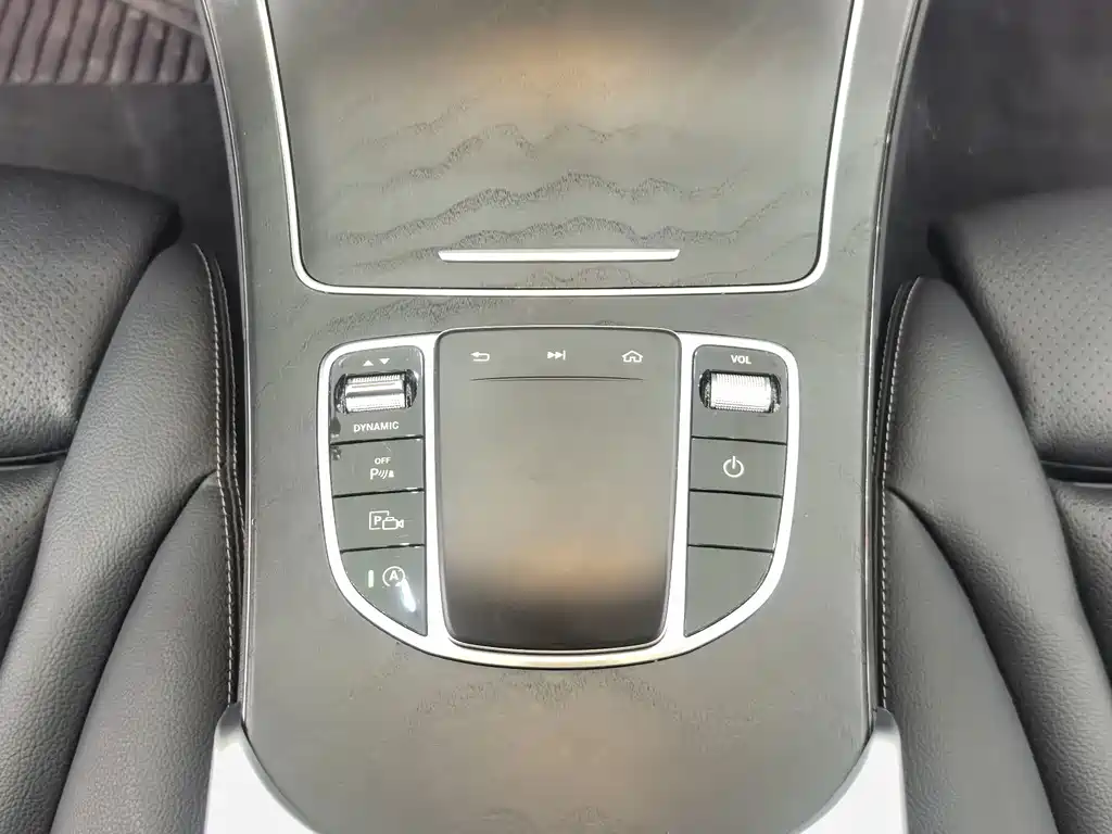 Mercedes-Benz C-Class 2021 — фото 17