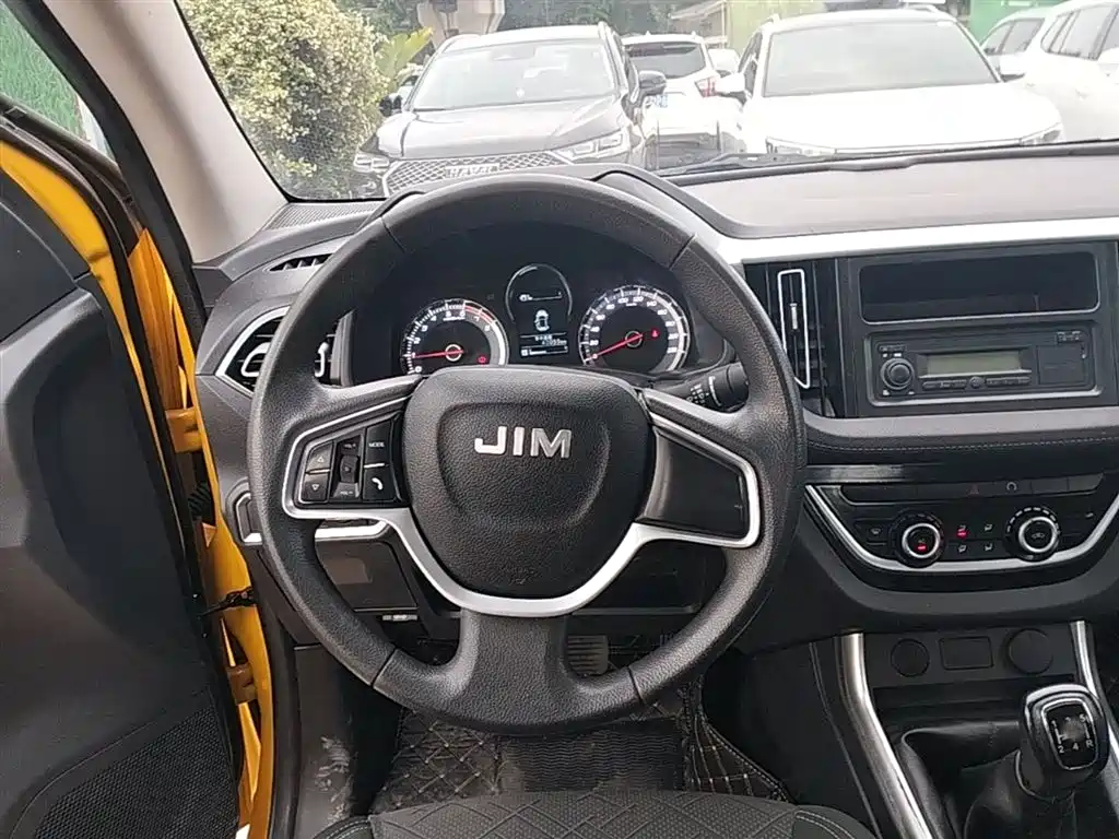 Isuzu RE-MAX 2023 — фото 11