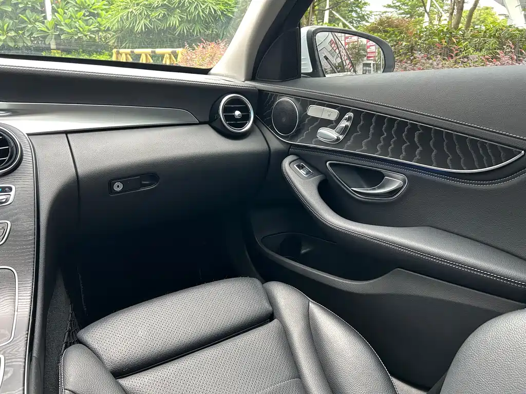 Mercedes-Benz C-Class 2016 — фото 15
