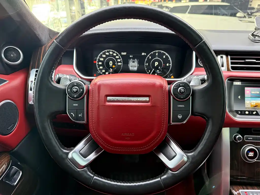 Land Rover Range Rover 2018 — фото 10