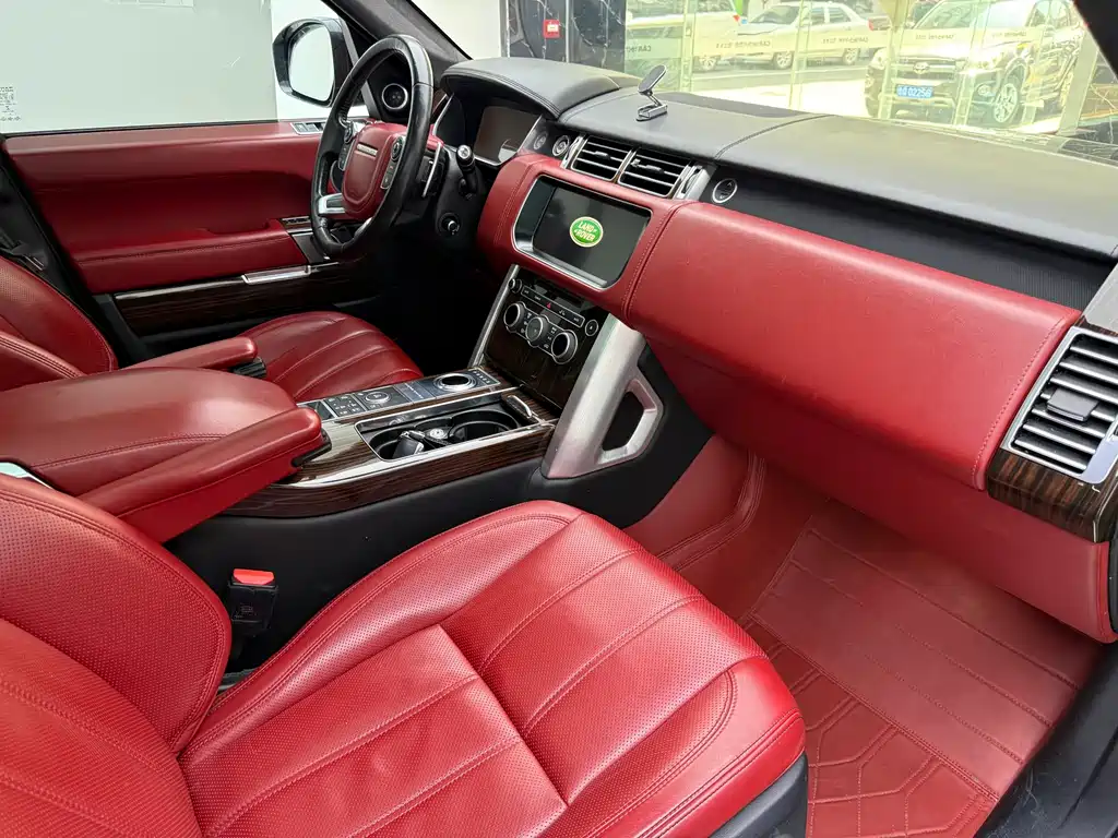 Land Rover Range Rover 2018 — фото 15