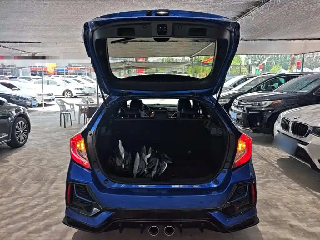 Honda Civic 2020 — фото 19