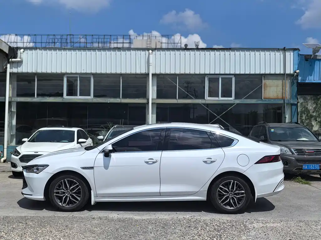 BYD Qin PLUS 2022