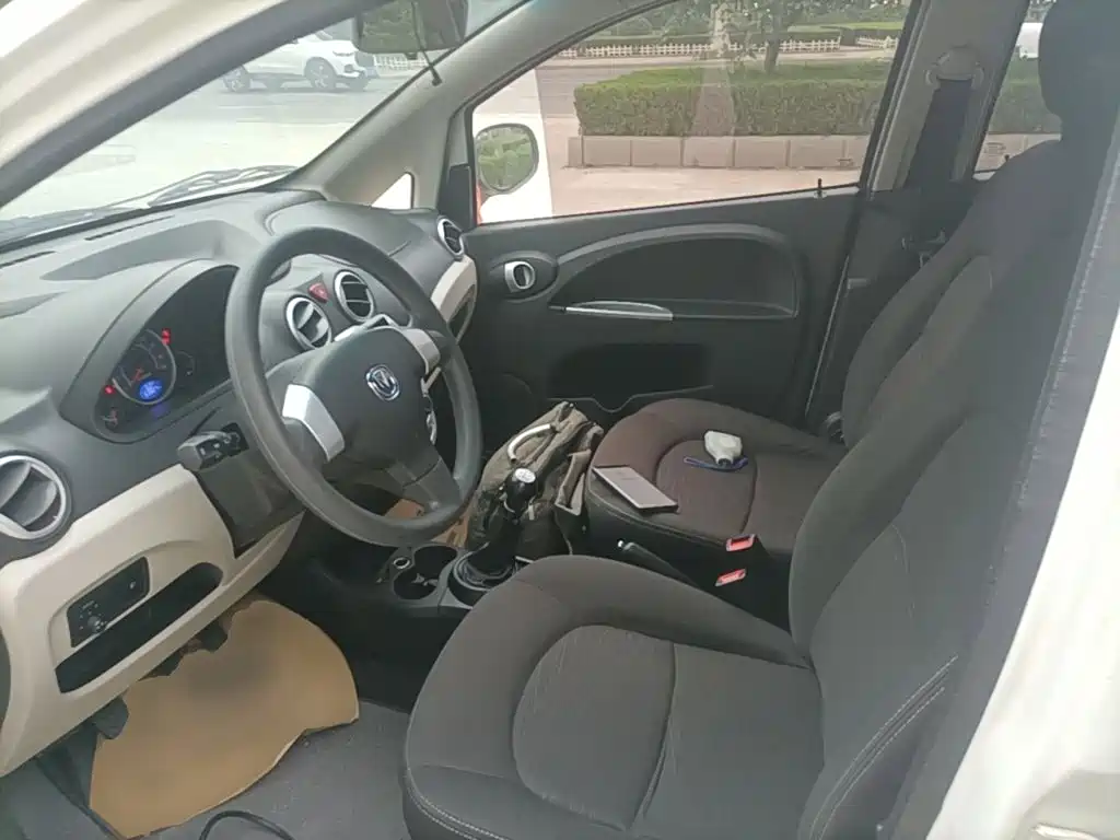 Changan Ben Ben MINI 2017 — фото 15
