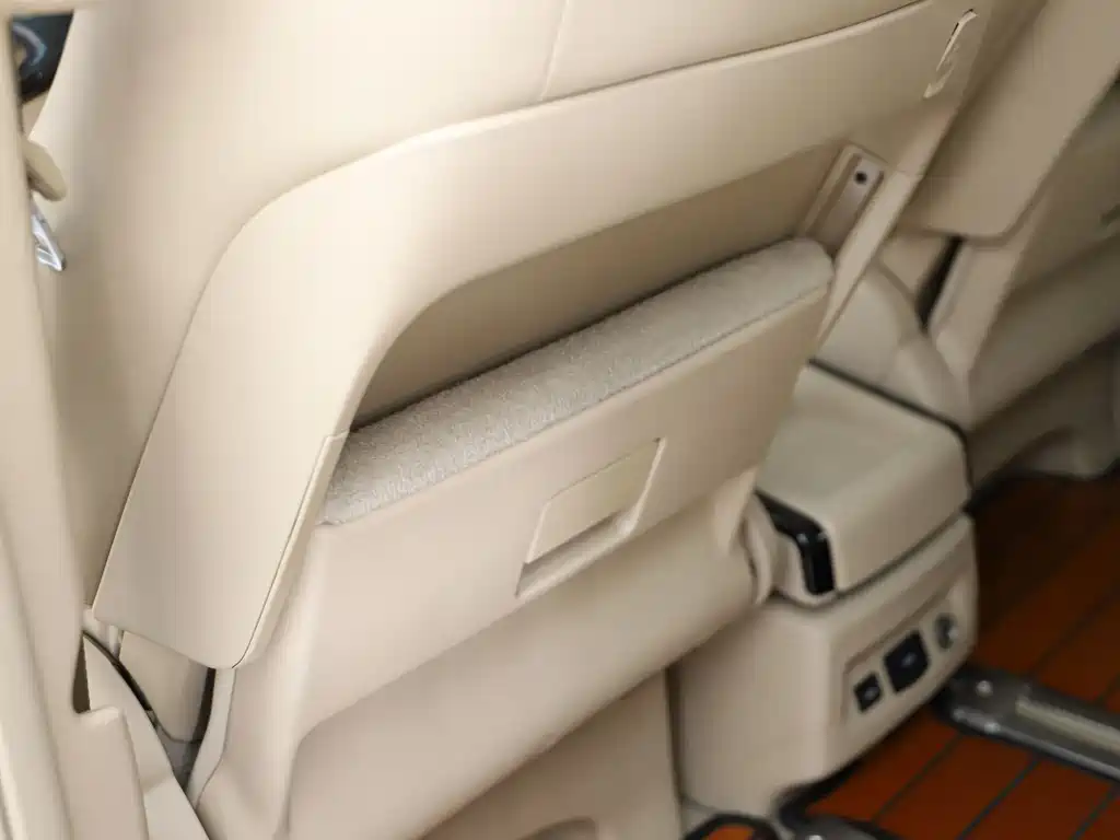 Toyota Alphard 2014 — фото 23