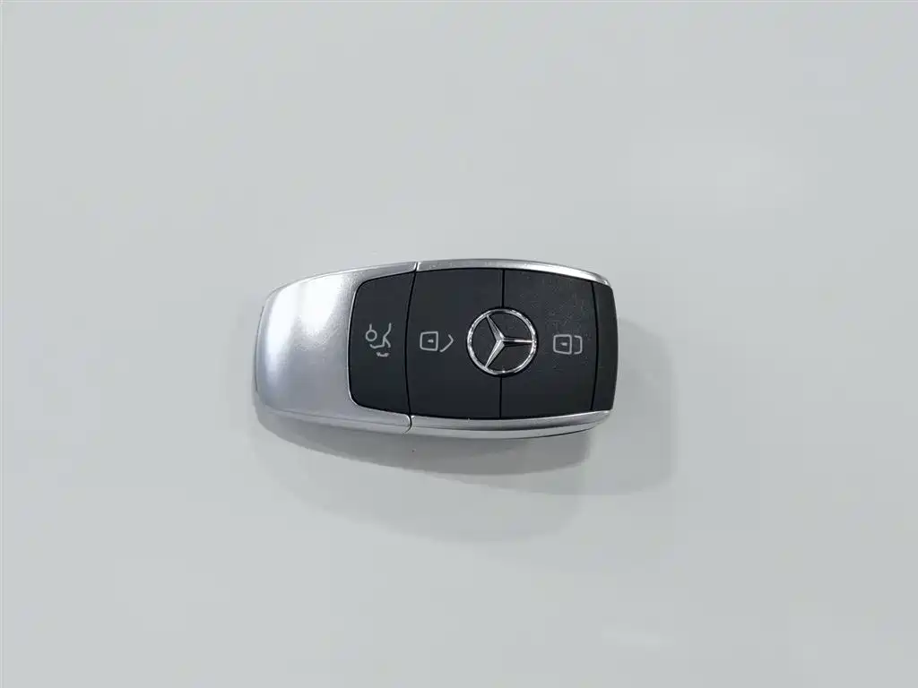 Mercedes-Benz C-Class 2020 — фото 19