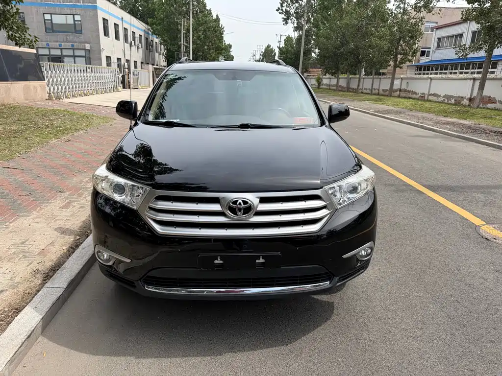 Toyota Highlander 2015 — фото 2