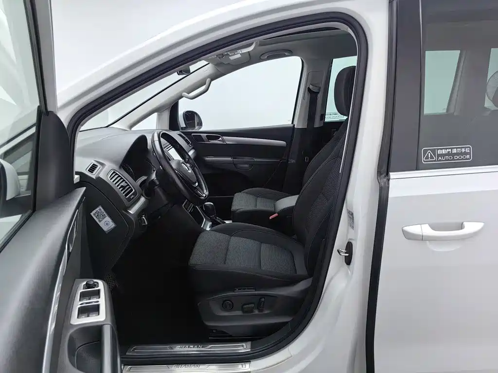 Volkswagen Sharan 2018 — фото 10