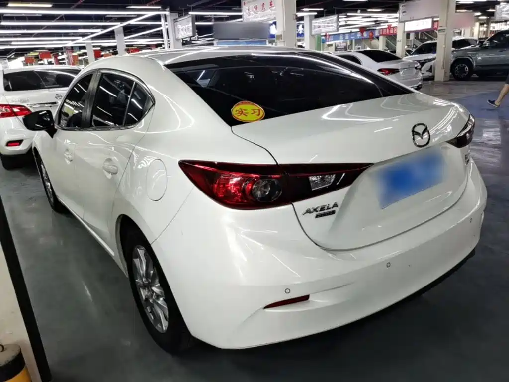 Mazda 3 Axela 2020