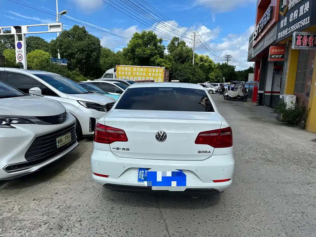 Volkswagen Bora 2014
