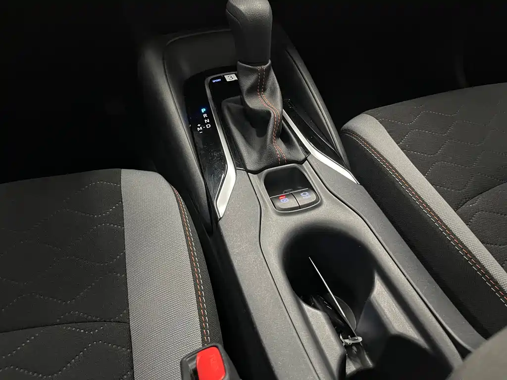 Toyota Corolla 2023 — фото 15