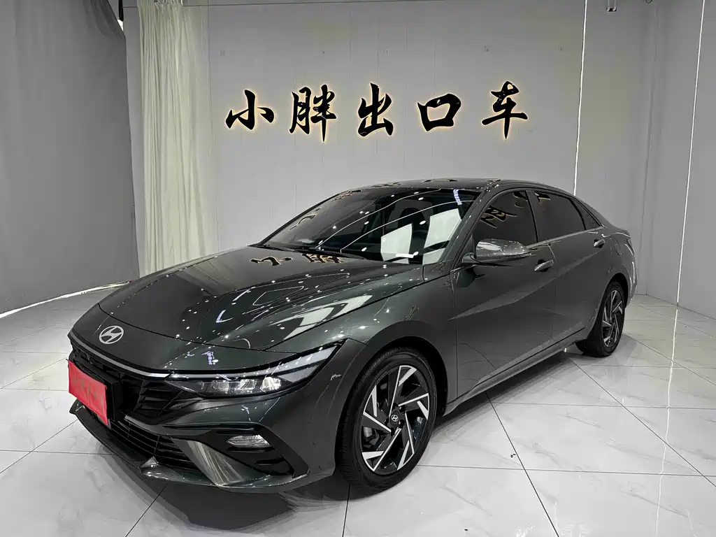 Hyundai Elantra 2024