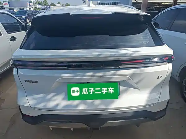 Geely Galaxy L7 2024