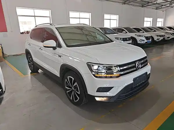 Volkswagen Tharu 2019