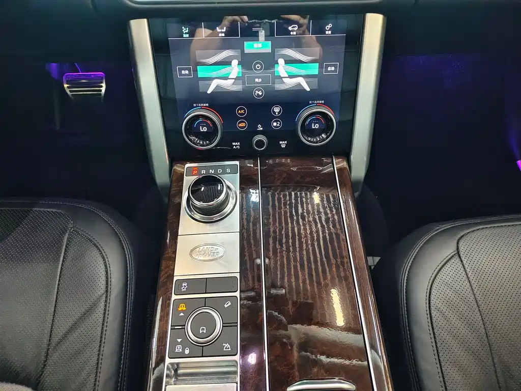 Land Rover Range Rover 2020 — фото 16