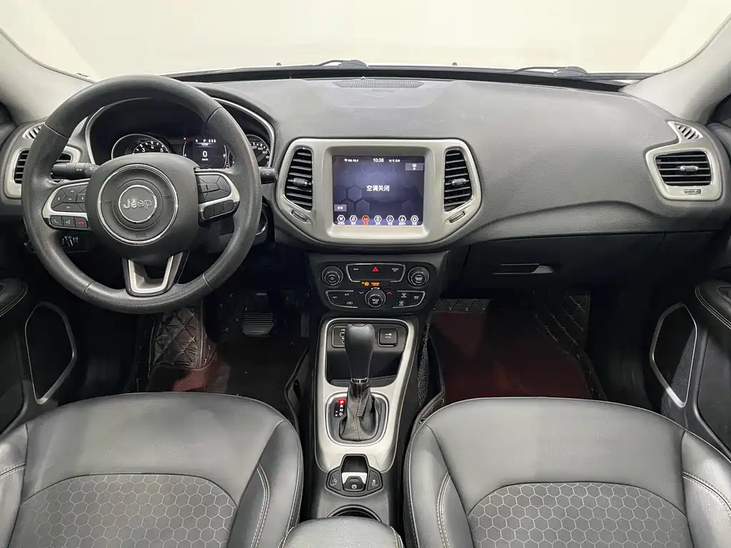 Jeep Compass 2020 — фото 14