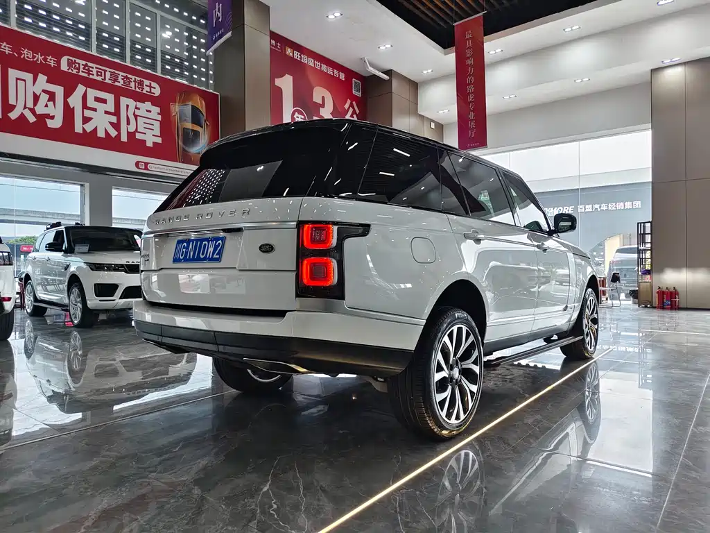 Land Rover Range Rover 2020 — фото 20