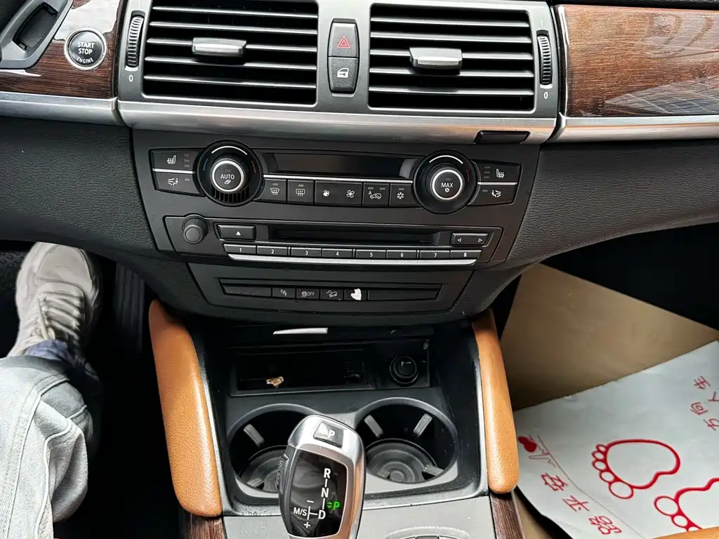 BMW X6 2013 — фото 14