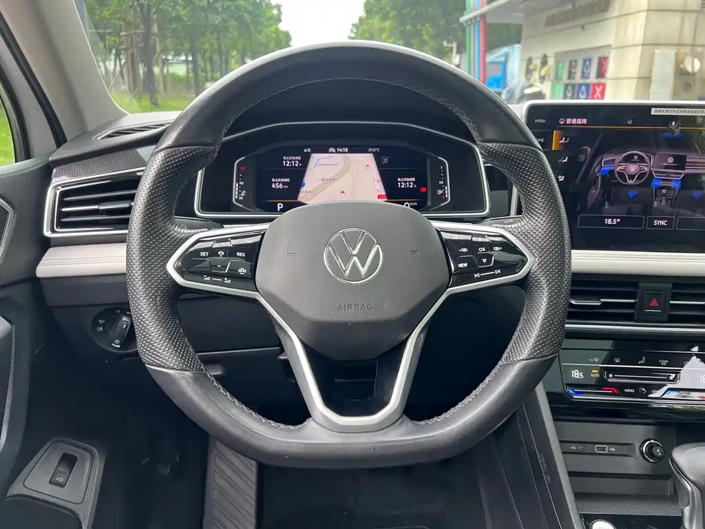 Volkswagen Tiguan L 2021