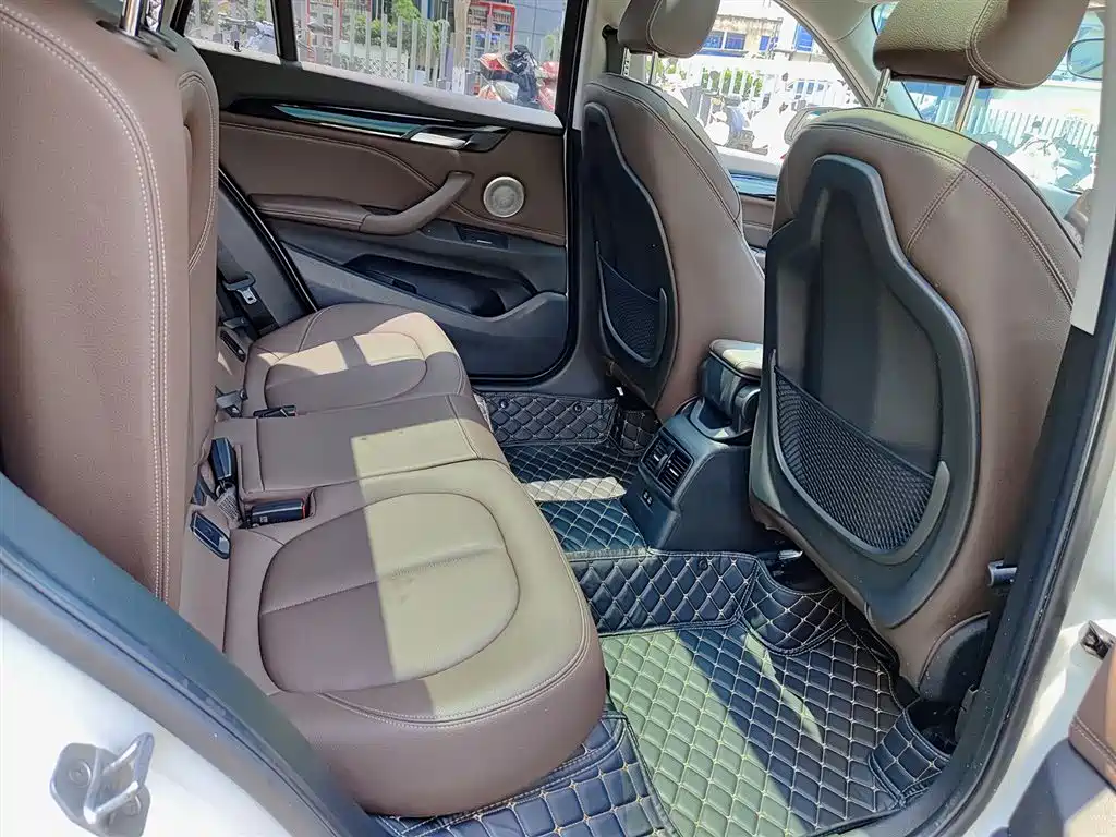 BMW X1 2022 — фото 11