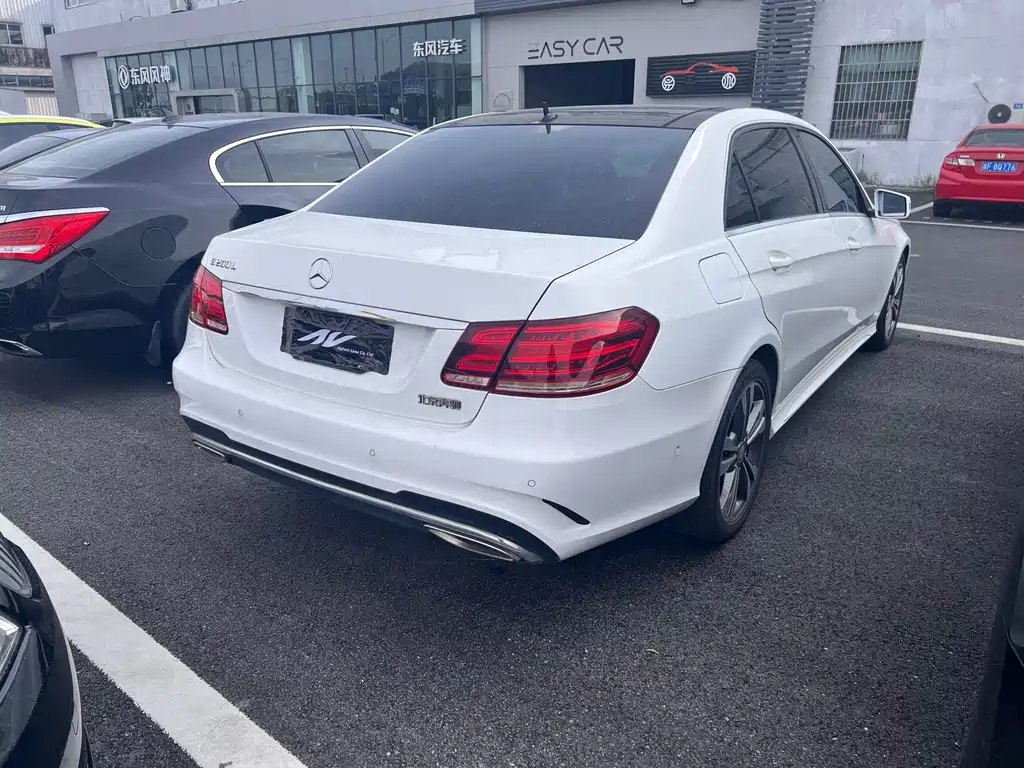 Mercedes-Benz E-Class 2015