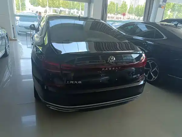 Volkswagen Passat 2025