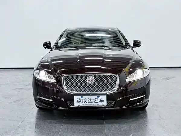 Jaguar XJ 2015
