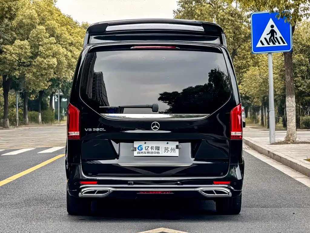 Mercedes-Benz V-Class 2022 — фото 31